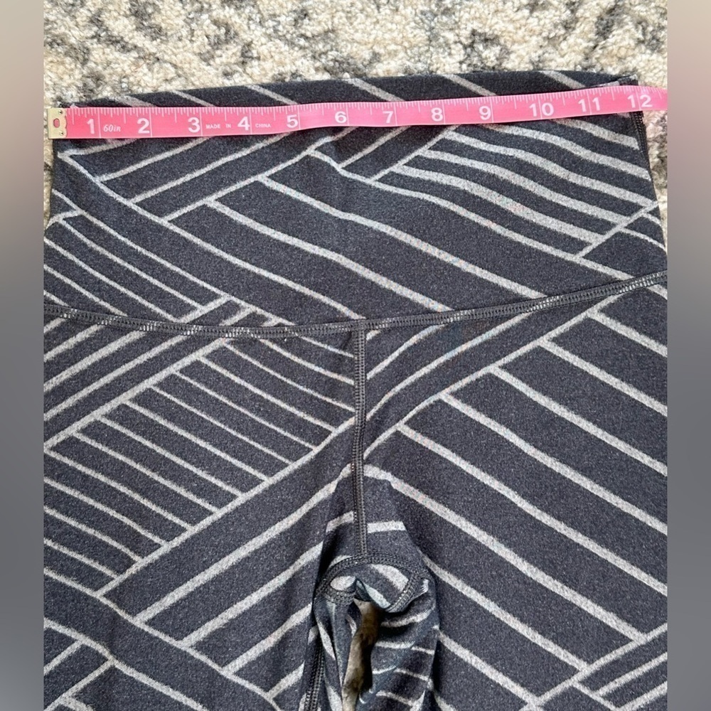 Lululemon Wunder Under Pant III - Picture 8 of 14
